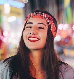 سارا بیات